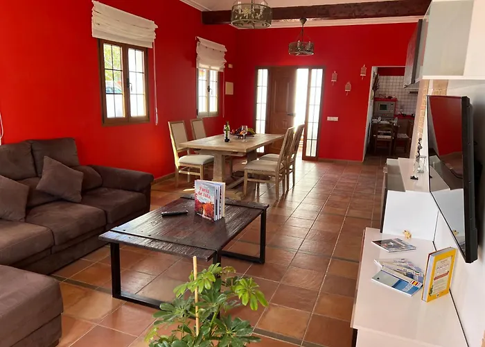 Casa Kyra בית נופש טרחלחו